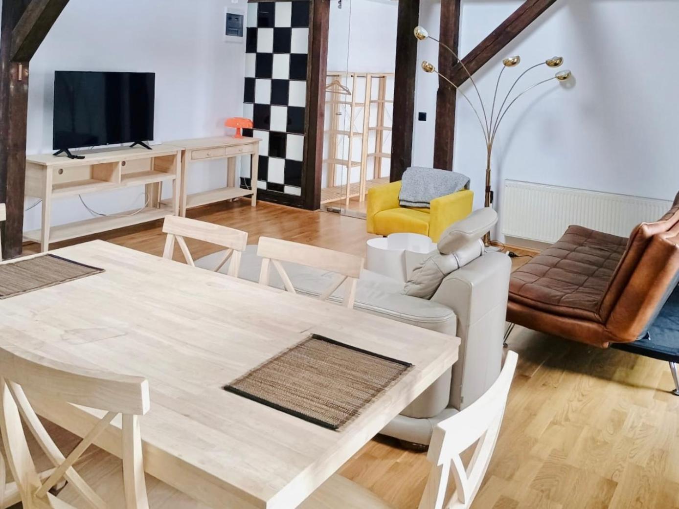 Apartamenty Stara Winiarnia Wałcz المظهر الخارجي الصورة